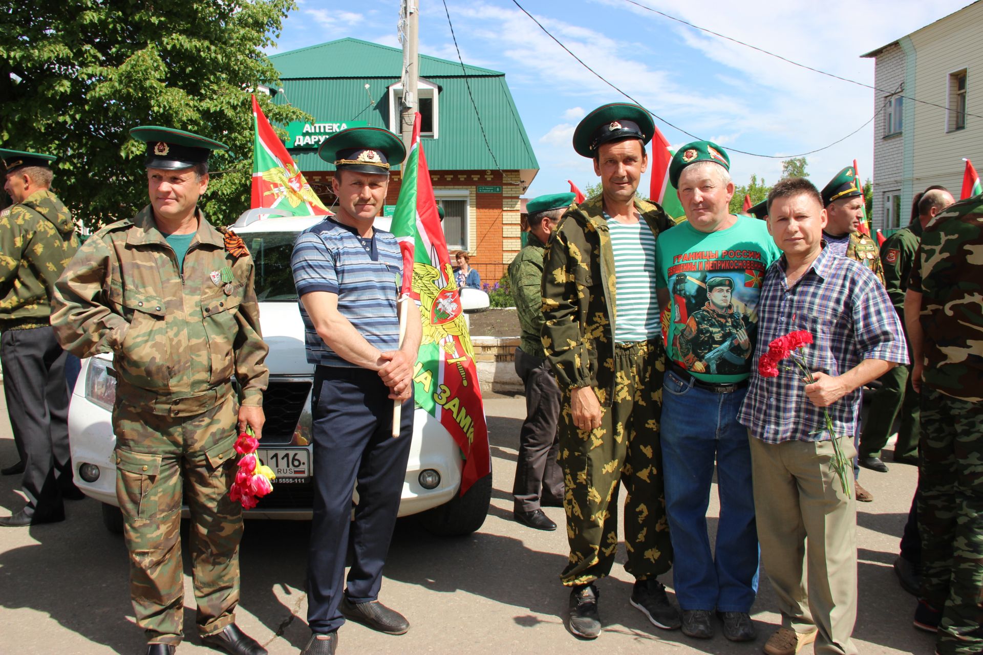 В Тетюшах состоялся митинг , посвященный Дню пограничника, часть 1