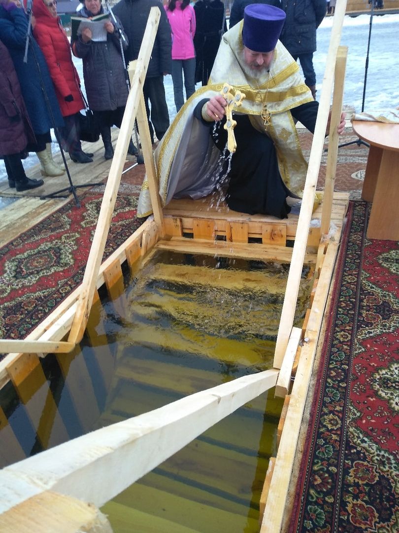 На центральном прудке города Тетюши прошел праздник Крещения Господня