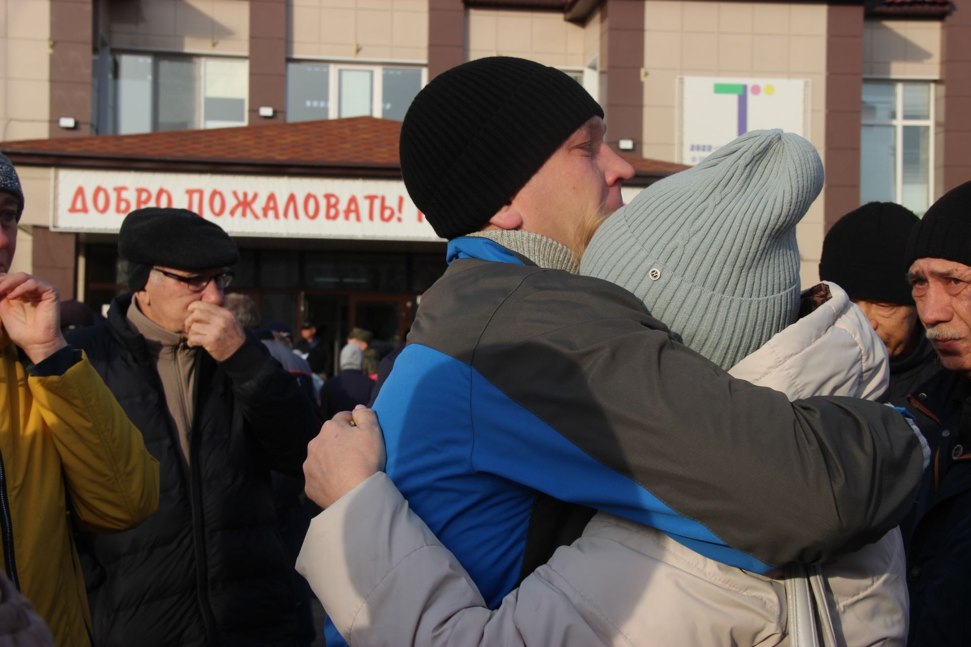 27 октября в Тетюшах прошли торжественные проводы граждан, призванных в ряды Вооруженных Сил РФ по мобилизации
