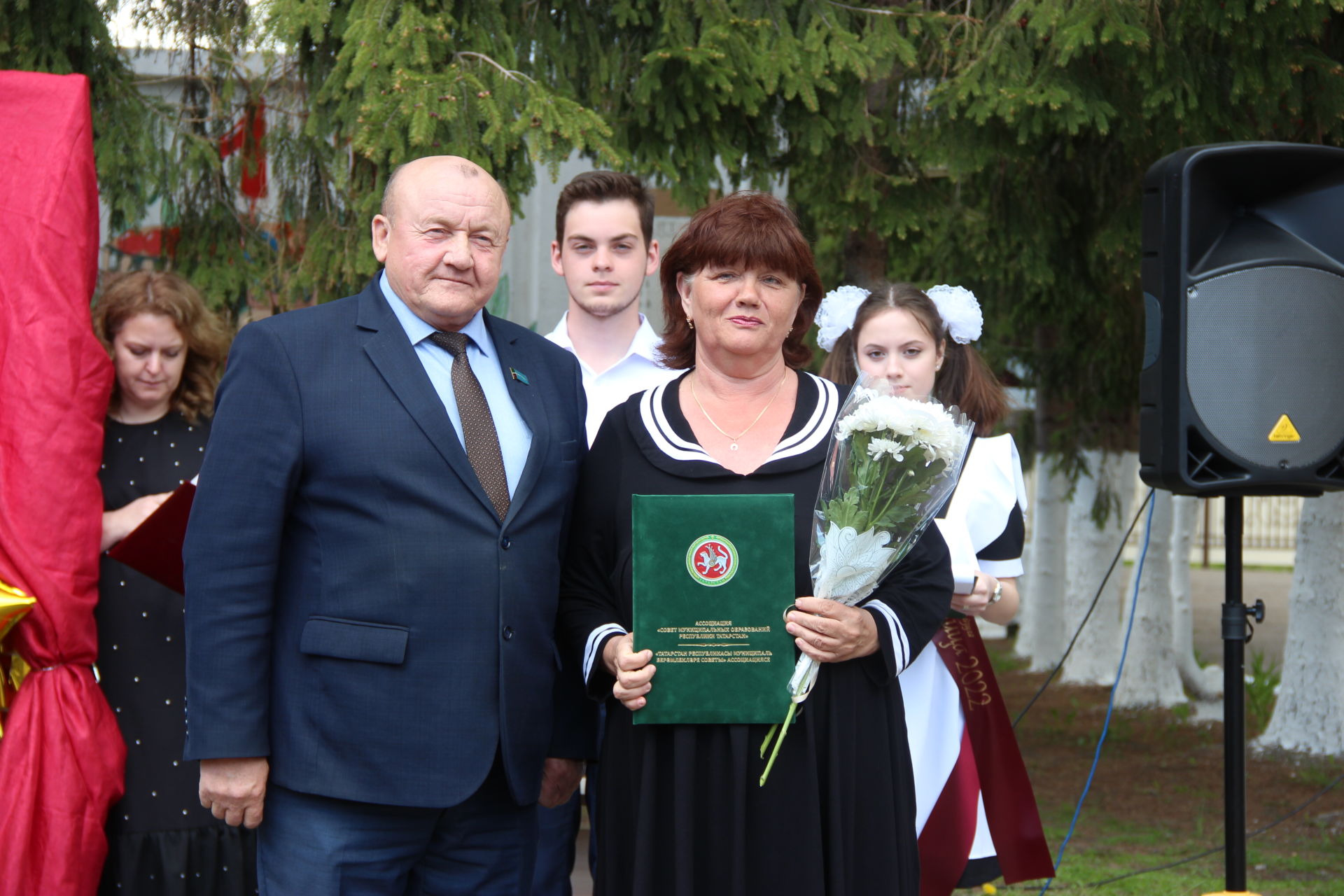 В Тетюшской средней школе №1 состоялся праздник Последнего звонка
