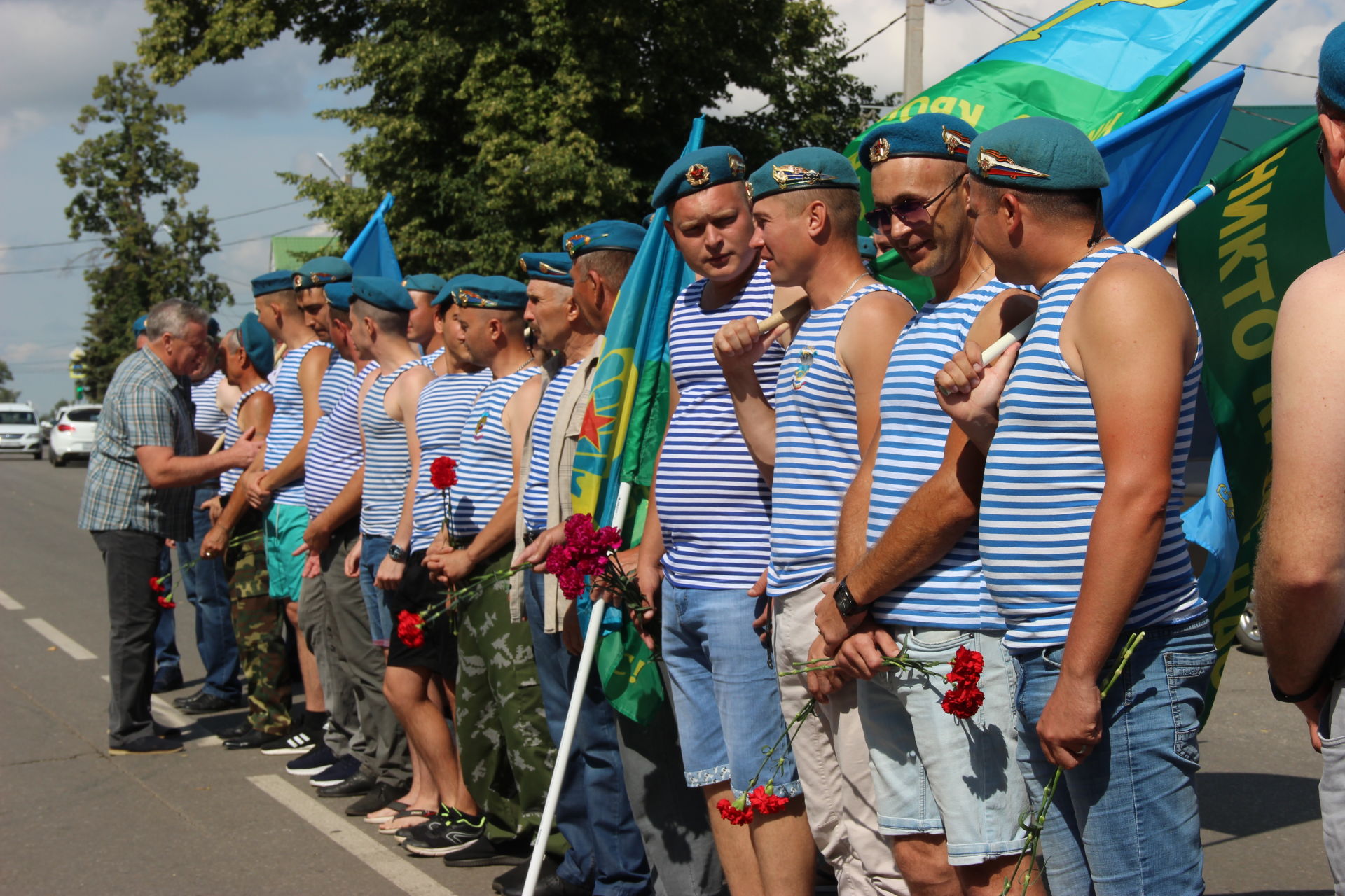 В Тетюшах состоялся митинг, посвященный Дню Воздушно-десантных войск
