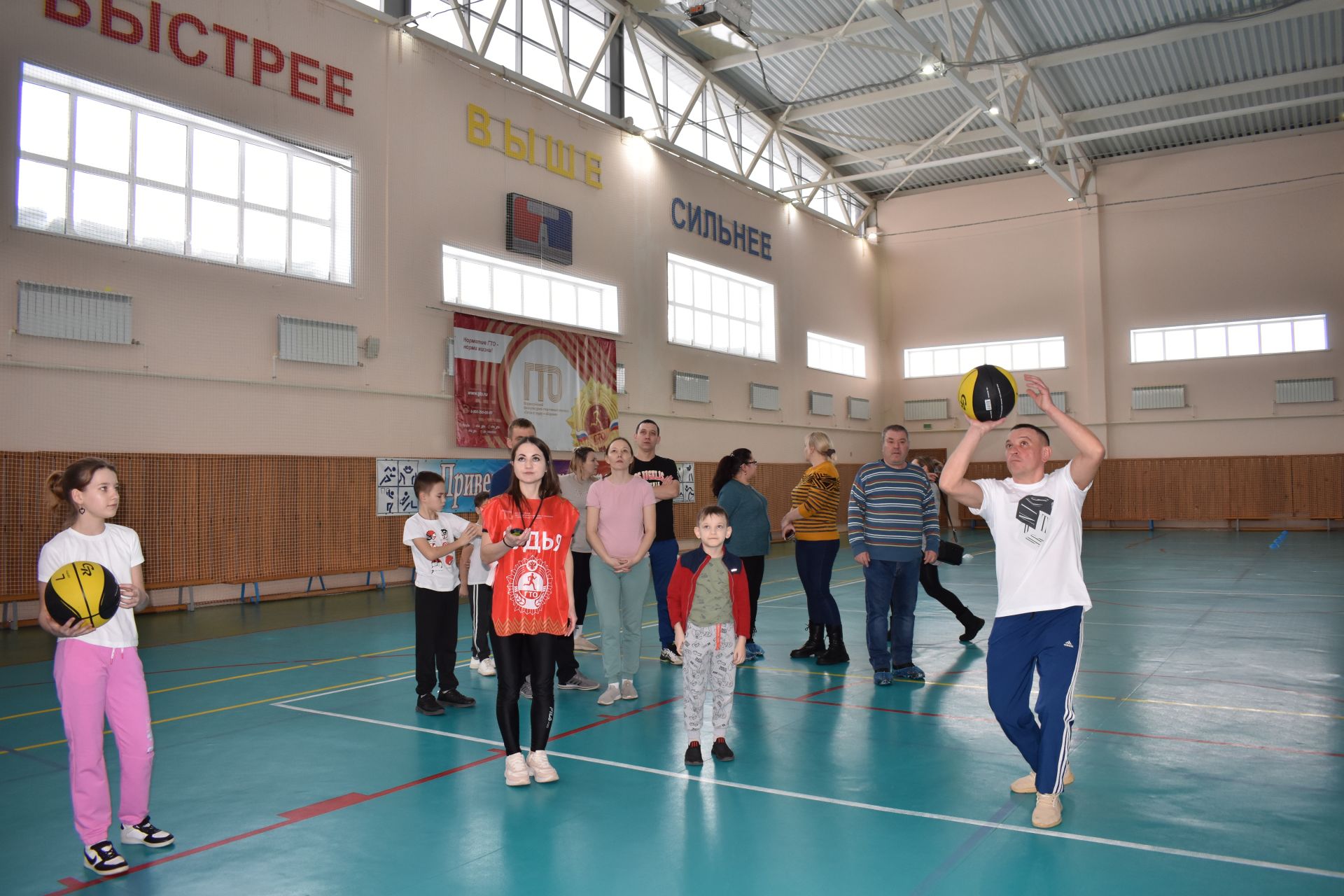 В Тетюшах состоялся районный фестиваль «Мама, папа, я – спортивная семья»