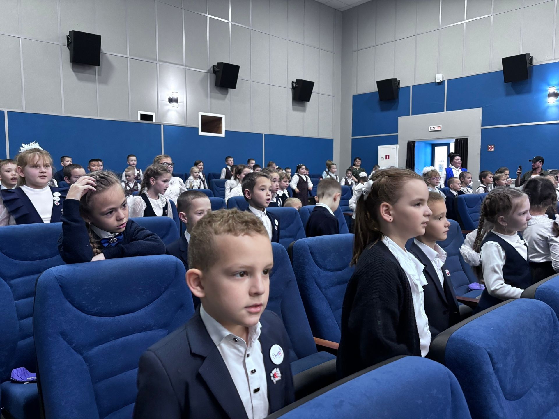 Беренче сыйныф укучылары өчен «Россия бөркетләре» булу тантанасы узды