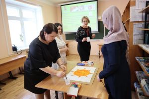 Педагоги-психологи из восьми районов Татарстана приняли участие в конкурсе проф­мастерства