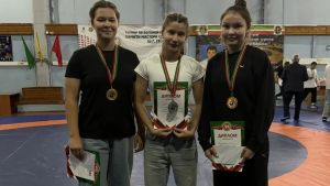 Тетюшские спортсменки блеснули на чемпионате РТ по вольной борьбе