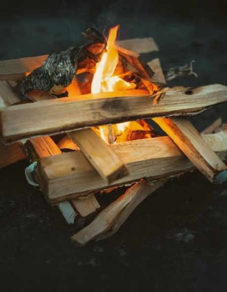 В Татарстане два человека отравились угарным газом от камина