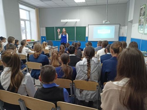 С юными бакрчинцами провели профилактические беседы