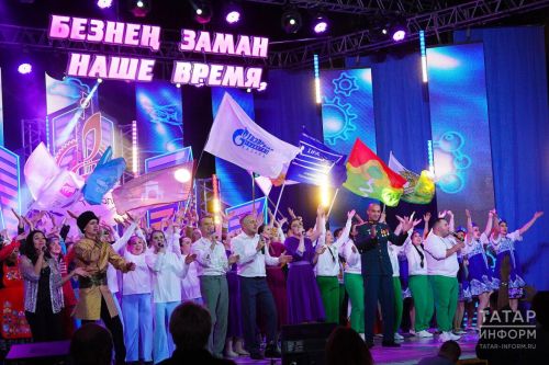 Герой России Баксиков побывал на гала-концерте зонального этапа фестиваля «Безнең заман»