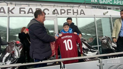 Депутат Госдумы Максим Топилин осуществил мечту 8-летнего Михаила
