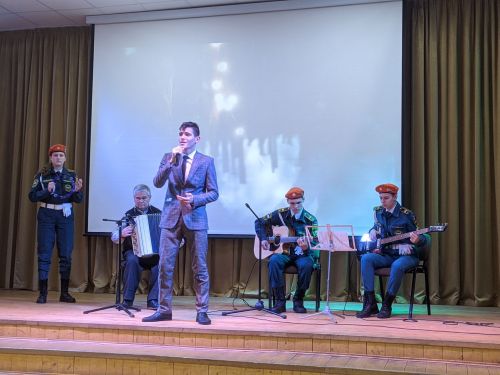 В Тетюшском колледже гражданской защиты проходит концерт ко Дню спасателя РФ