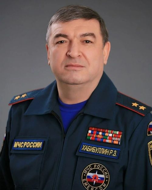 Глава МЧС Татарстана поздравил коллег и ветеранов ведомства с профессиональным праздником