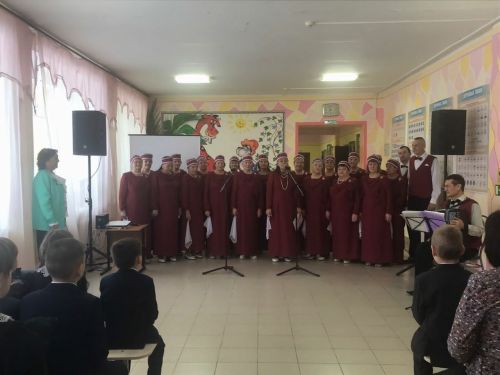 В Большетарханской школе состоялась концертная программа «Наполним музыкой сердца!»