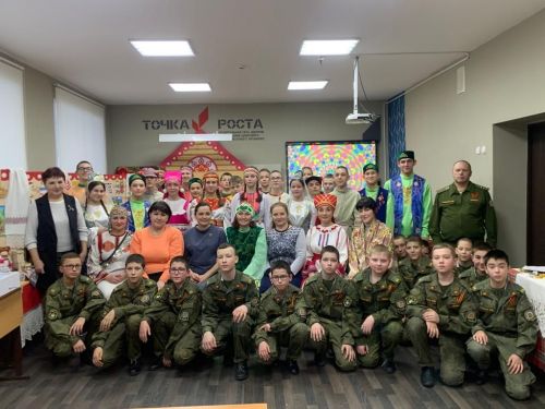 В Тетюшской кадетской школе-интернате состоялось открытие Года национальных культур и традиций.