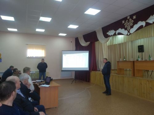 В ходе сельхозсеминара рассмотрены вопросы готовности хозяйств к проведению полевых работ