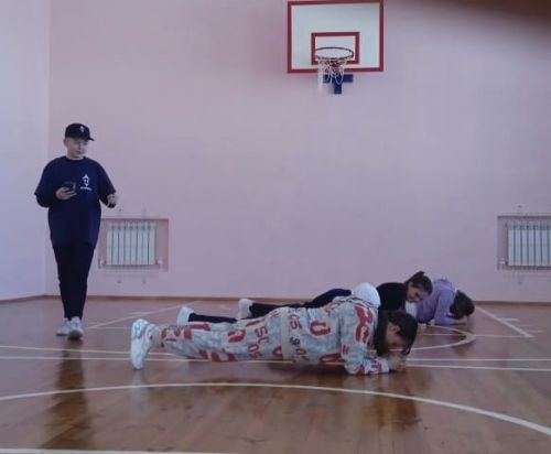 В Бакрчинской школе провели квест–игру «Минздрав предупреждает»