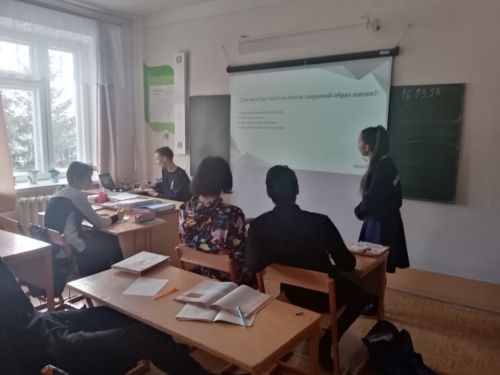 В Урюмской школе провели акцию «Протяни руку жизни!»