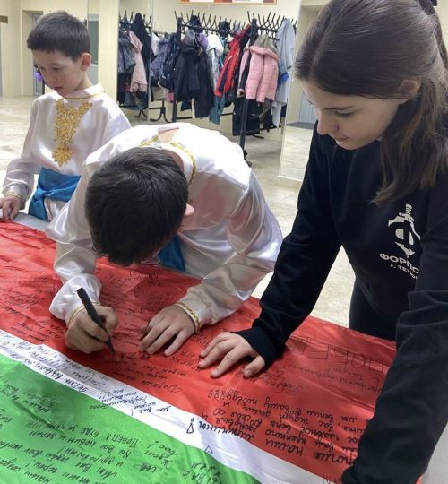 Активисты «Форпоста» города Тетюши провели акцию в поддержку СВО