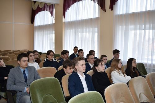 Тетюшским учащимся рассказали, что такое контрафакт, конкуренция, монополия