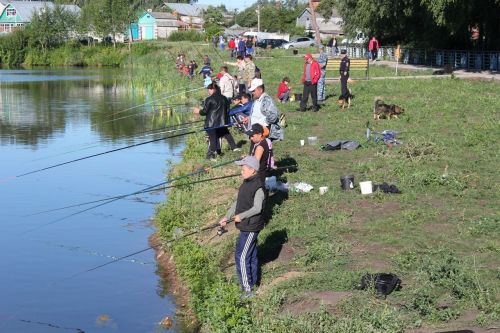 На рыбалку разрешается только с удочкой