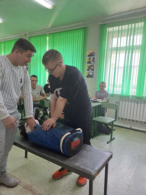 Студенты и курсанты Тетюшского колледжа гражданской защиты обучаются профессии вожатого