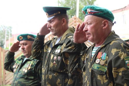 Сегодня в Тетюшах прошел митинг «Хранить державу – долг и честь»