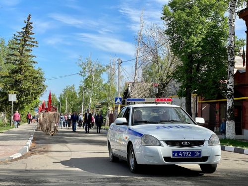 В Тетюшах состоялся автопробег, приуроченный к 78-летию Победы