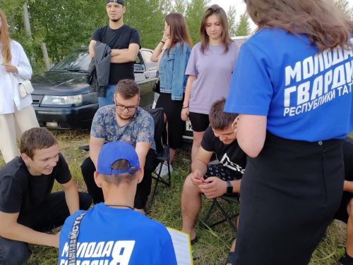 В Тетюшах организовали викторину по ПДД для водителей, участвовавших в конкурсе «Лучший молодой водитель» и «Автозвук»