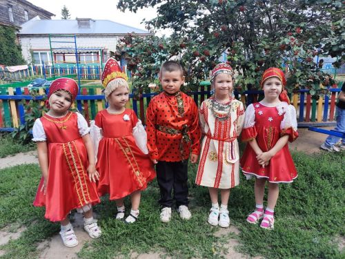 В детском саду «Малыш» провели Музыкально-тематическое развлечение «Край родной, навек любимый»