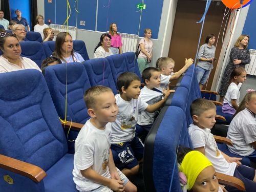 Первоклассникам Тетюшского района вручили портфели