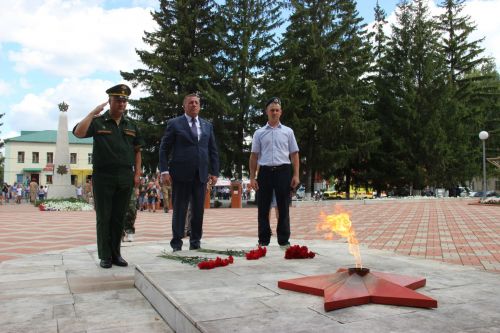 Тетюшане чествуют Воздушно-десантные войска