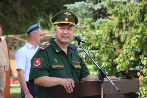 Тетюшане чествуют Воздушно-десантные войска