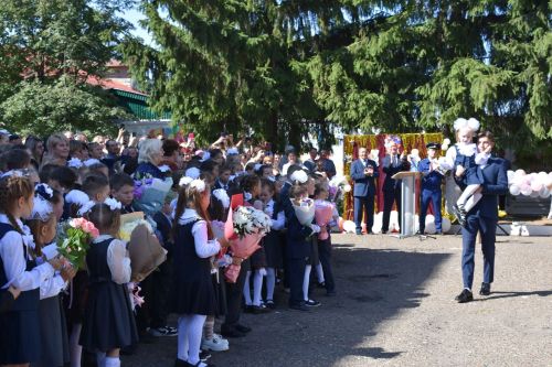 Первый школьный звонок в Тетюшской школе №1 прозвенел для 60 первоклассников