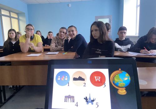 С тетюшскими студентами провели квиз «Дружба народов»