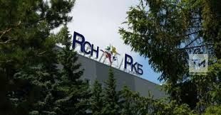 На жителя Татарстана ветром уронило железные ворота, мужчина в больнице