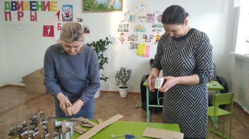 В Большешемякинской школе сделали заготовки для окопных свечей