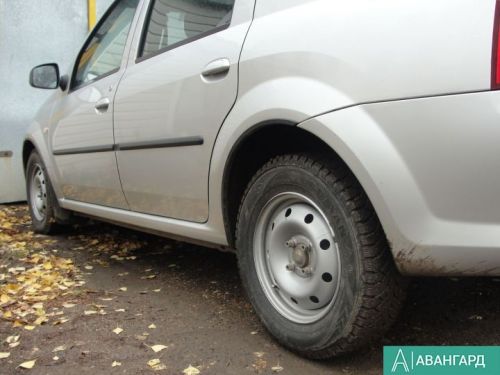 Метеоролог рекомендовал автовладельцам отложить смену шин на ноябрь