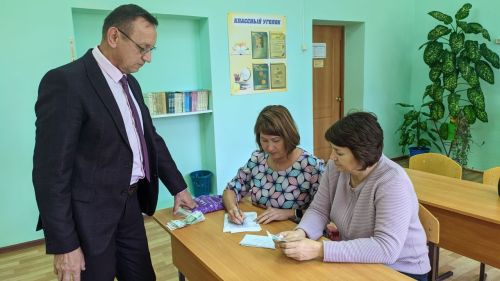 Газету «Авангард» педагоги Тоншерминской школы выписали по льготной цене