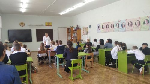 С большешемякинскими школьниками вели беседы о ЗОЖ