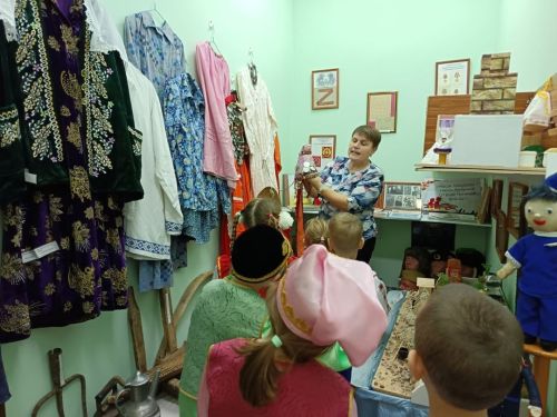 В детсаду «Березка» города Тетюши прошел клубный час «Мы дети одной страны»