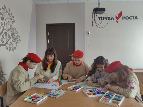 В Нармонской школе провели информационный час «Моя Республика – мой Татарстан»