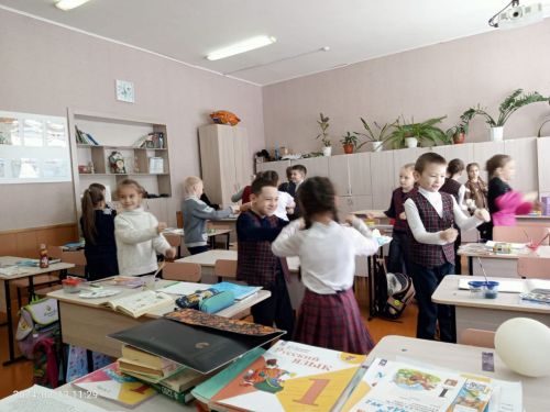 Для тетюшских школьников провели интерактивный классный час «Дорога и мы»