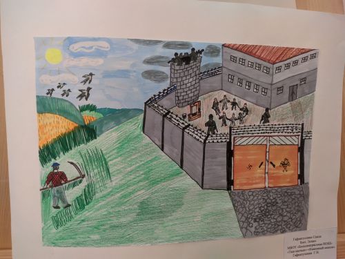 В  Детской школе искусств проводится выставка рисунков по произведениям Мусы Джалиля