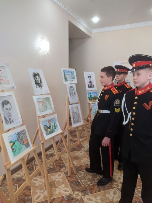 В  Детской школе искусств проводится выставка рисунков по произведениям Мусы Джалиля
