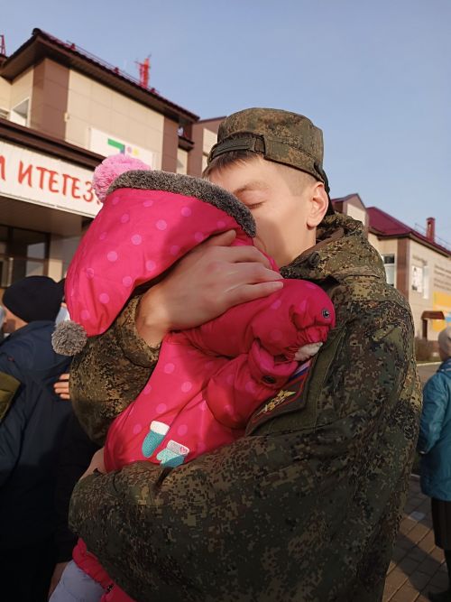 Папа Линар, доченька Эмилия - участники фотоконкурса «Хочу на папу быть похожим»