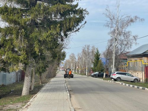 Весенние уборки в городе