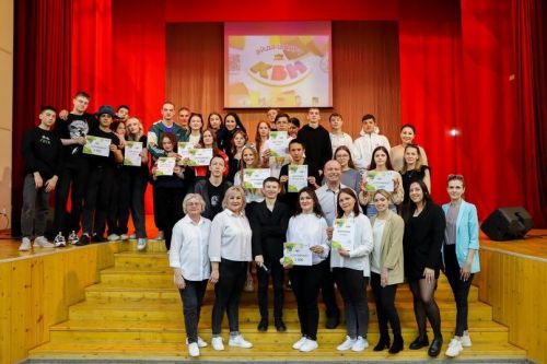 С 17 по 19 апреля в Тетюшах прошел районный этап Татарской лиги КВН «Әйдә, ШаяРТ!».