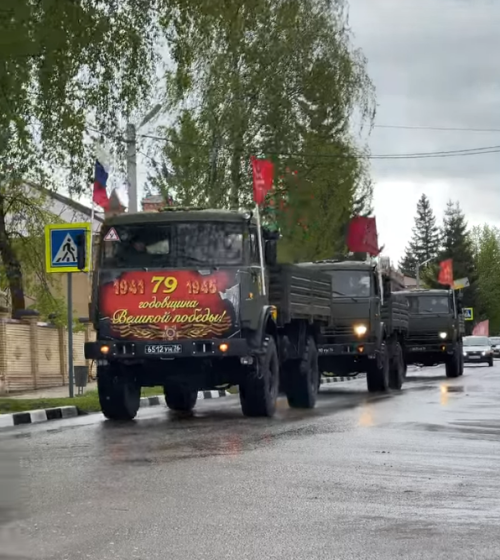 В Тетюшах прошел автопробег ко Дню Победы