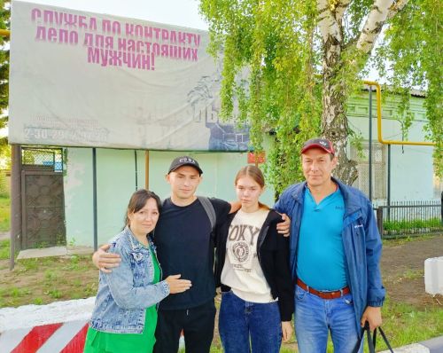 Новобранца из Больших Тархан проводили в армию