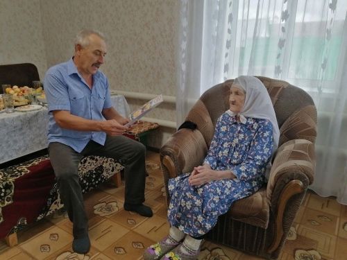 Труженица тыла отметила юбилей