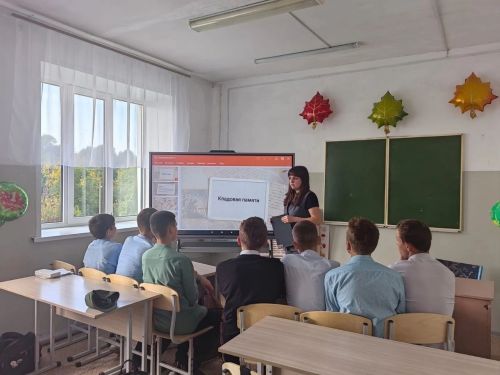 В Нармонской  школе провели интеллектуальную игру «Кладовая памяти»